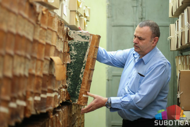 Knjiga Stevana Mačkovića "Subotica na granici, grad i ljudi - beleške jednog arhiviste"