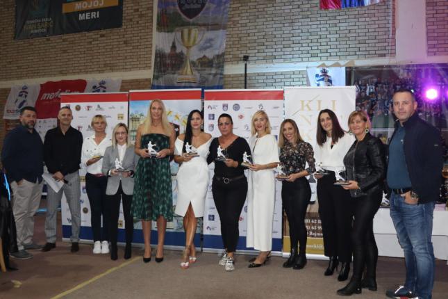 Održan 6. Međunarodni rukometni turnir veterana i veteranki, „Sloboda“ i „Dalmatinke“ pobednici