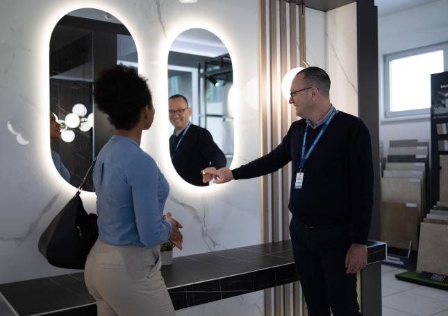 Velika rasprodaja izloženih modela kupatilskog nameštaja – uštedite do 30%!