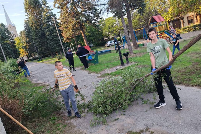 Meštani Donjeg Tavankuta se ujedinili i uredili centar sela