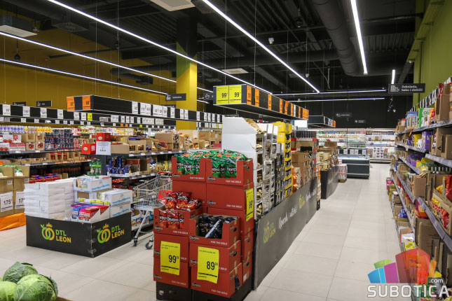 Proleće je lepše uz nagrade: brojni pokloni uz širok asortiman i niske cene u DTL "Leon diskont"