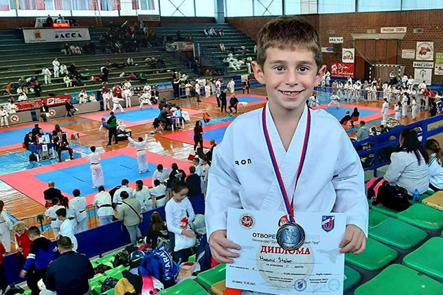 Karate: Takmičari Spartak Enpija osvojili 43 medalje i ekipno 2. mesto u Jagodini