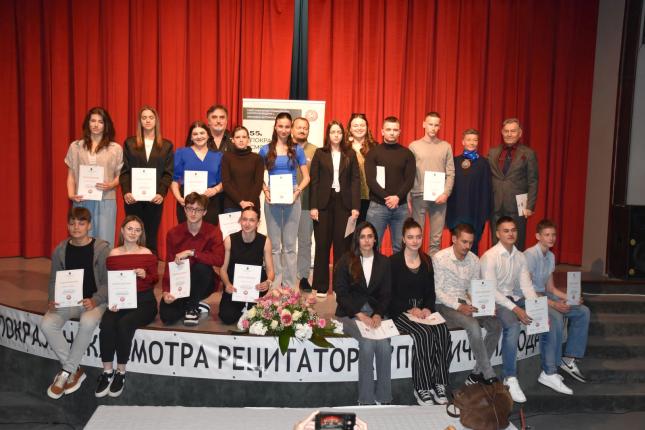 Subotički recitatori zablistali u Sečnju: troje ide na republičku smotru