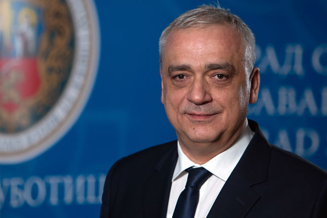 Gradonačelnik Bakić čestitao Dan žena Subotičankama