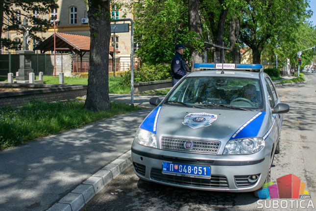 Pojačano prisustvo policije i u subotičkim školama