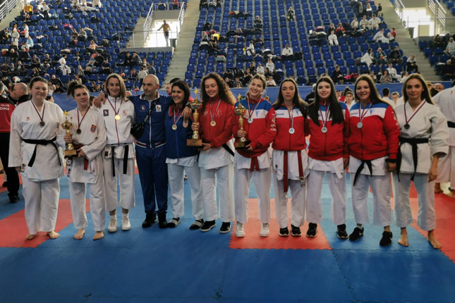 Karate: Seniori i seniorke "Spartak Enpija" vicešampioni Srbije