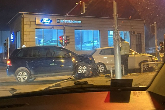 Dve "saobraćajke" praktično u isto vreme, učestvovalo pet automobila