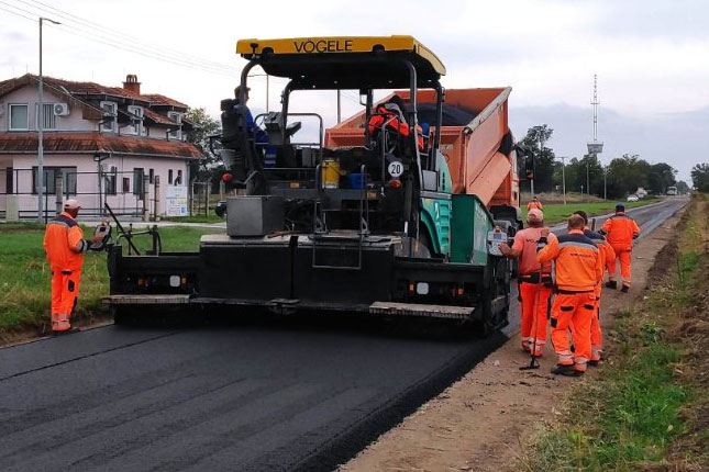 Novo lice Ulice Starine Novaka, u toku radovi na rehabilitaciji kolovoza