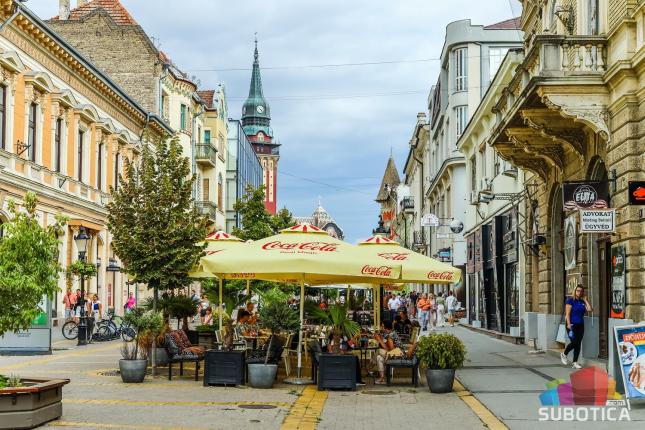 Spoj tradicionalnog kvaliteta i najnovijih ukusa u kugli sladoleda u poslastičarnici "Elita"