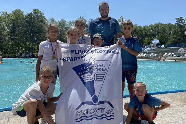 Plivanje: Takmičari Spartak Prozivke osvojili 10 medalja na mitingu u Adi