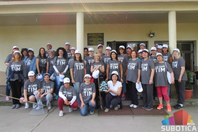 Volonteri uredili unutrašnjost i dvorište OŠ "Vladimir Nazor" u Đurđinu