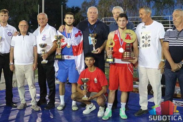 Boks: Mitićeva i Rus Aidamirov osvajači 42. „Vojvođanske zlatne rukavice“